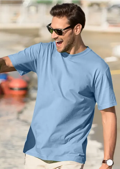 Camiseta clásica para hombre, cielo azul