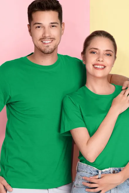 Camiseta ligera de manga corta, pasto verde